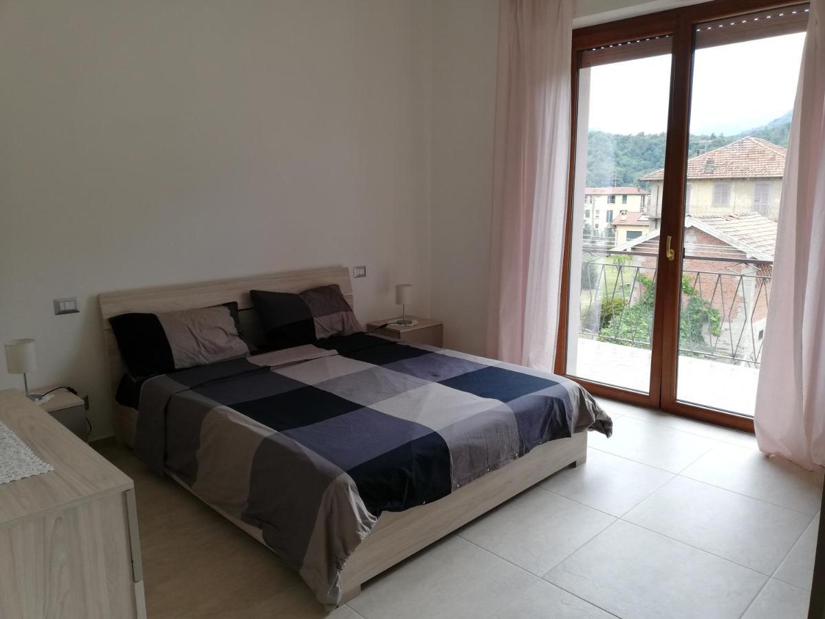 La Rosa Rossa Apartment Cambiasca ภายนอก รูปภาพ